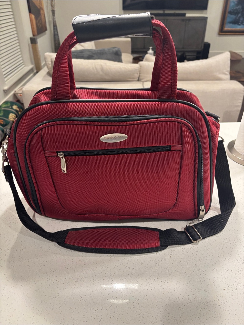 Samsonite Versatility Carry-On Travel Bag - Red/Black - Great Condition